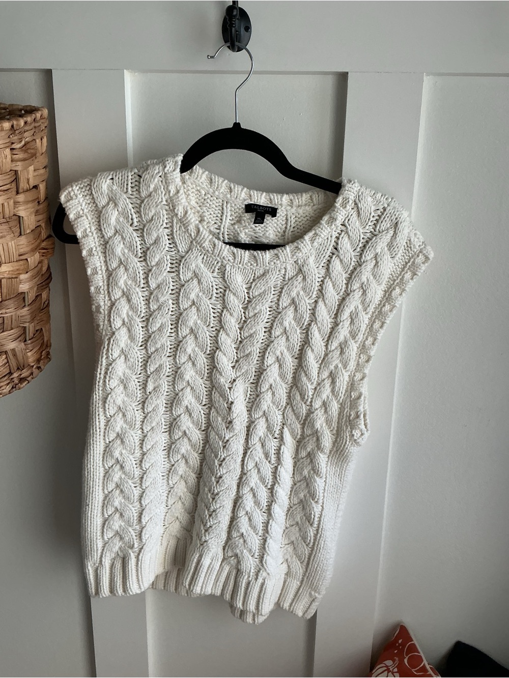 Talbots Cream Cable Knit Sleeveless Sweater Vest